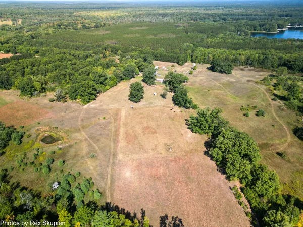 $540,000 | 11664 North Gordon Avenue, Bitely, MI 49309