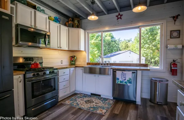 $540,000 | 11664 North Gordon Avenue, Bitely, MI 49309