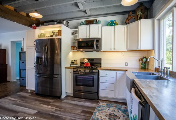 $540,000 | 11664 North Gordon Avenue, Bitely, MI 49309