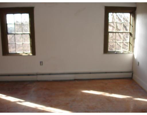 114 Academy Road North Andover, MA 01845 - Photo 2 of 5 Gallery Image 2