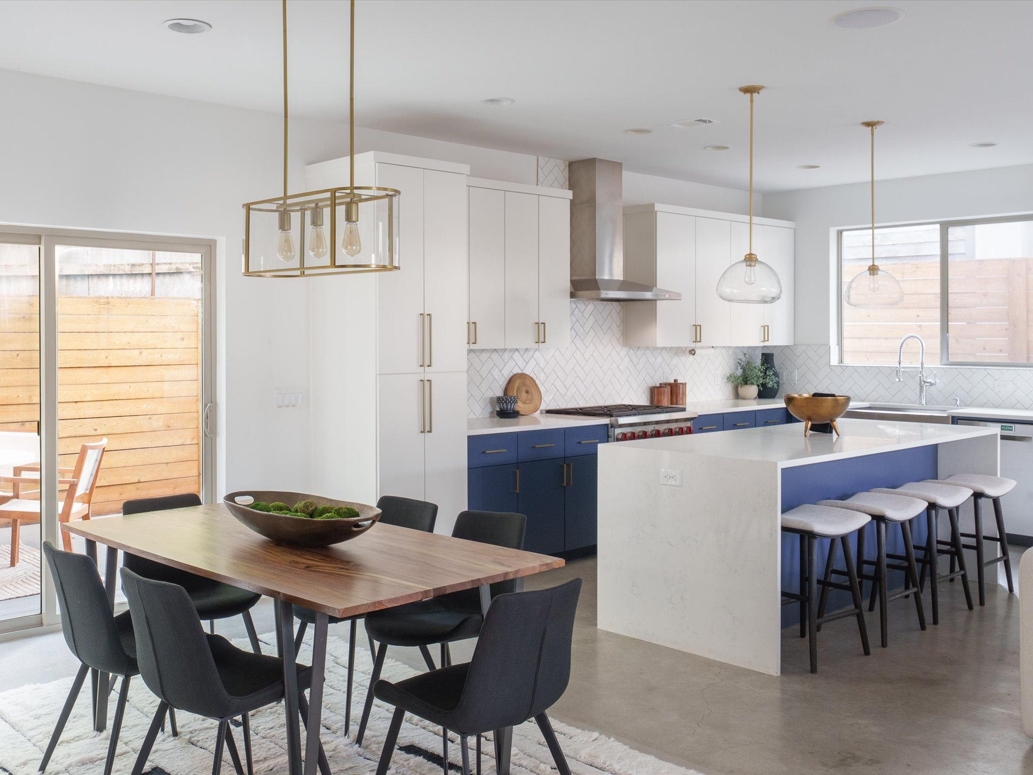 615 Jewell Street Austin, TX 78704 - Photo 5 of 25 Built in 2016, this striking contemporary delivers smart, streamlined design with integrated smart home tech - thermostats, lighting, cameras with the hub all included.