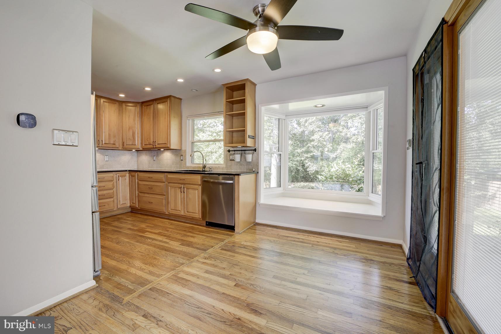 8112 Karl Road Alexandria, VA 22308 - Photo 7 of 30