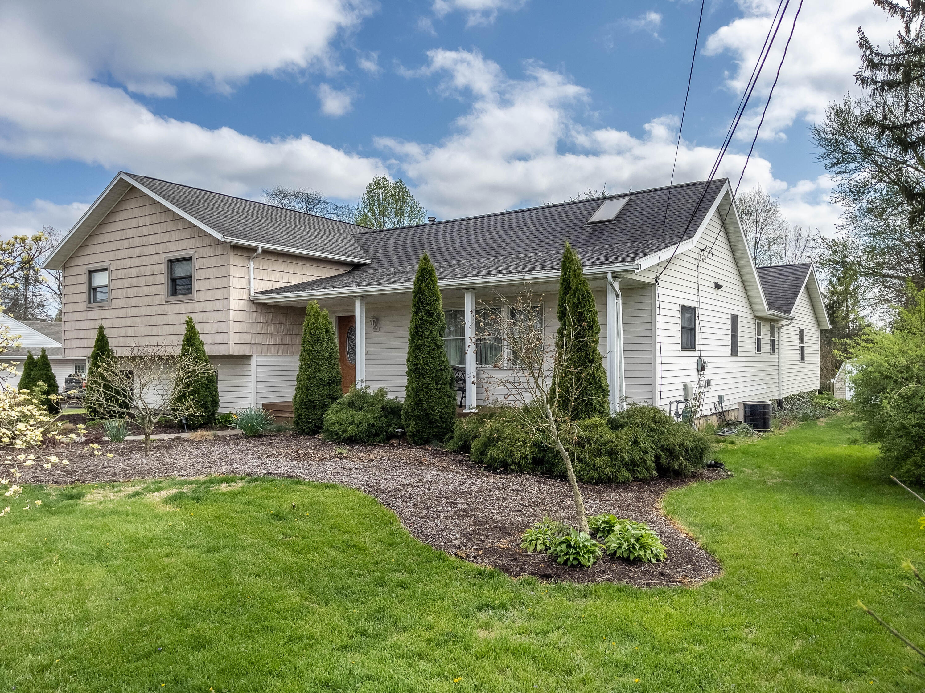 679 Shrine Road Springfield, OH 45504 - Photo 3 of 90