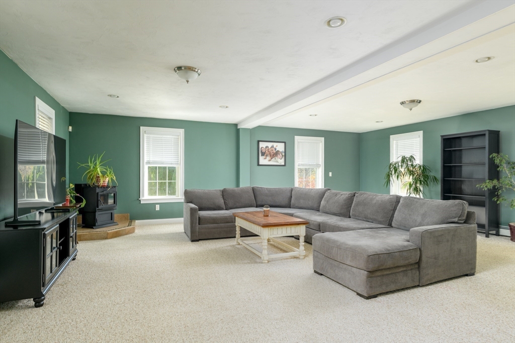 1 Deer Run Charlton, MA 01507 - Photo 16 of 39