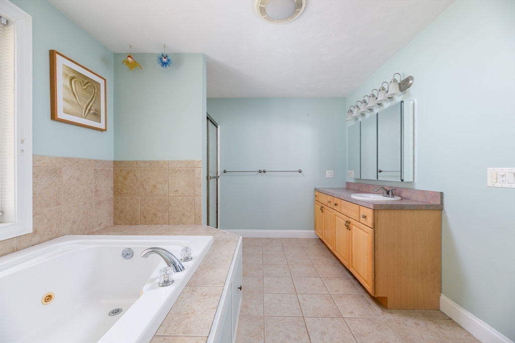 1 Deer Run Charlton, MA 01507 - Photo 31 of 39