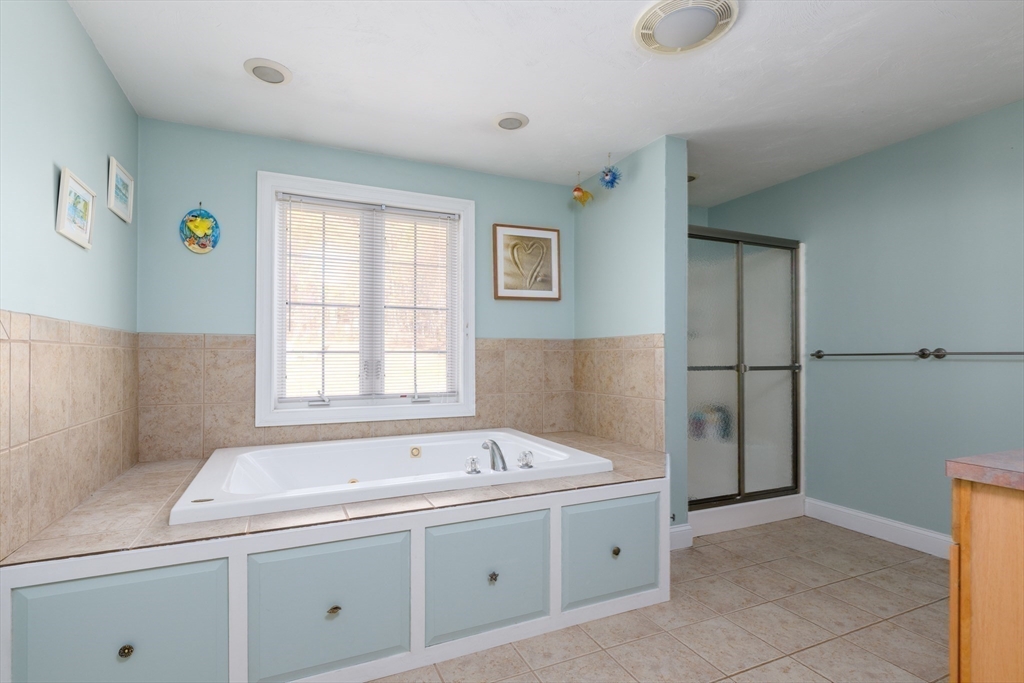 1 Deer Run Charlton, MA 01507 - Photo 32 of 39