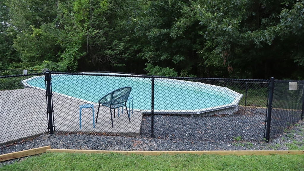 1 Deer Run Charlton, MA 01507 - Photo 7 of 39