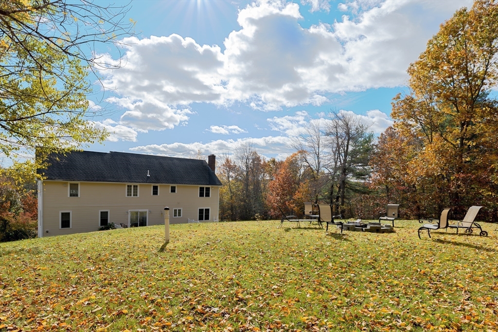 1 Deer Run Charlton, MA 01507 - Photo 9 of 39