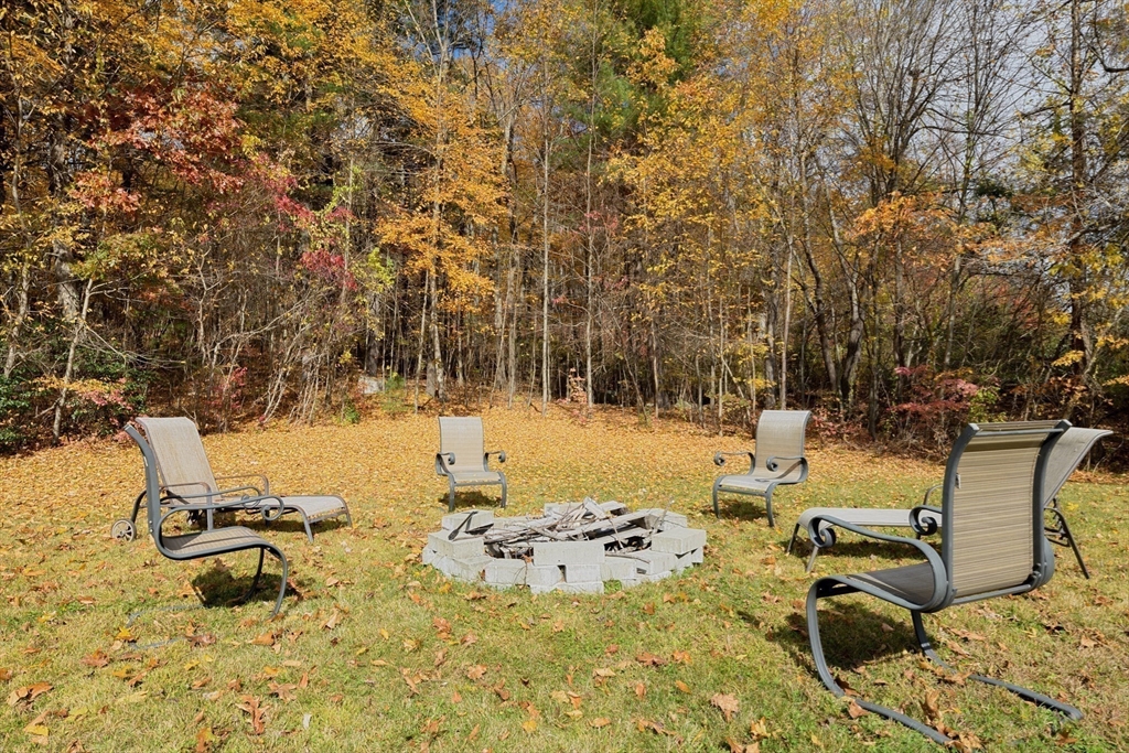 1 Deer Run Charlton, MA 01507 - Photo 10 of 39