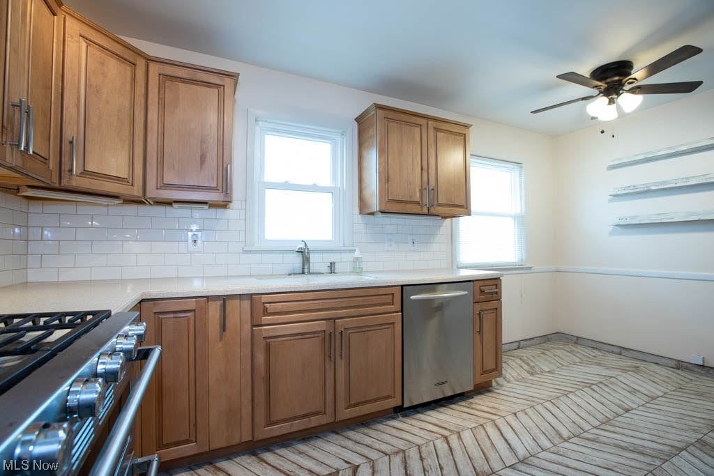 4832 North Sedgewick Road Cleveland, OH 44124 - Photo 9 of 28 Gallery Image 9