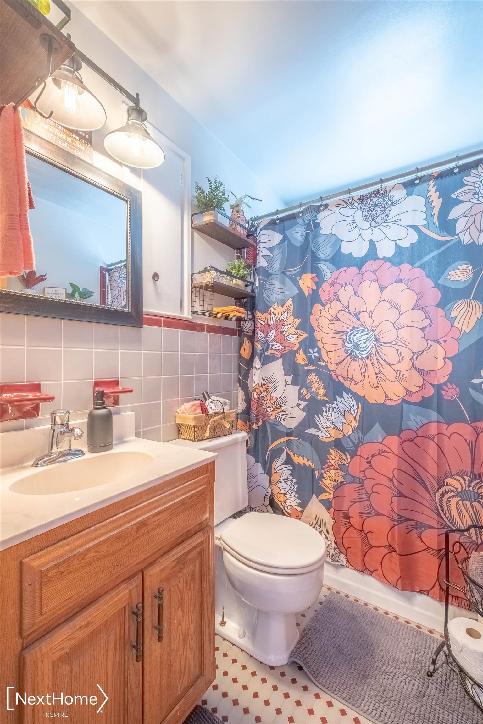 6121 Corunna Road Flint, MI 48532 - Photo 10 of 19 50164884-e7995afa-074f-4451-b7aa-c51bc38c5ee8.JPG
