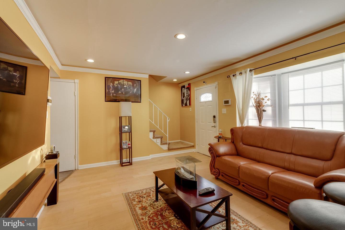 32 Rittenhouse Drive Willingboro, NJ 08046 - Photo 3 of 22 Family Room