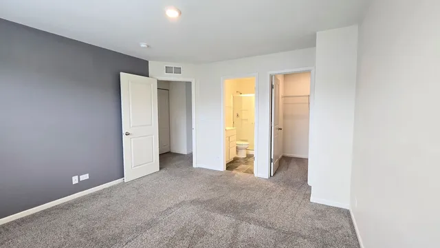 $2,500 | 2484 Alison Avenue, Pingree Grove, IL 60140