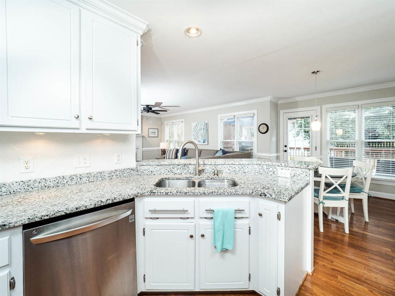 9105 Dawnshire Road Raleigh, NC 27615 - Photo 13 of 30 Kitchen