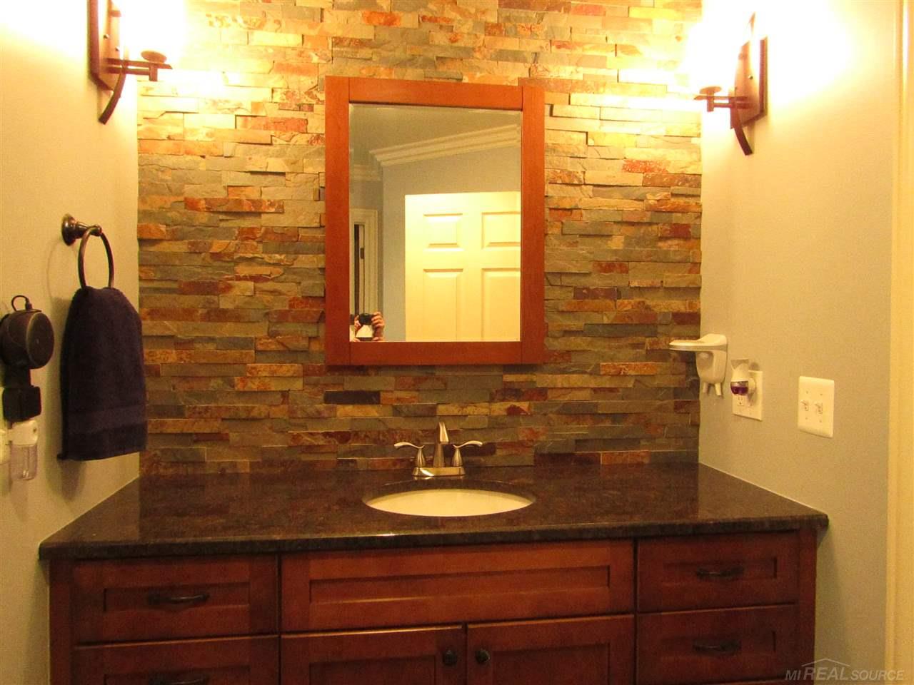 508 West Sutton Road Lapeer, MI 48446 - Photo 30 of 71 50007172-29.JPG