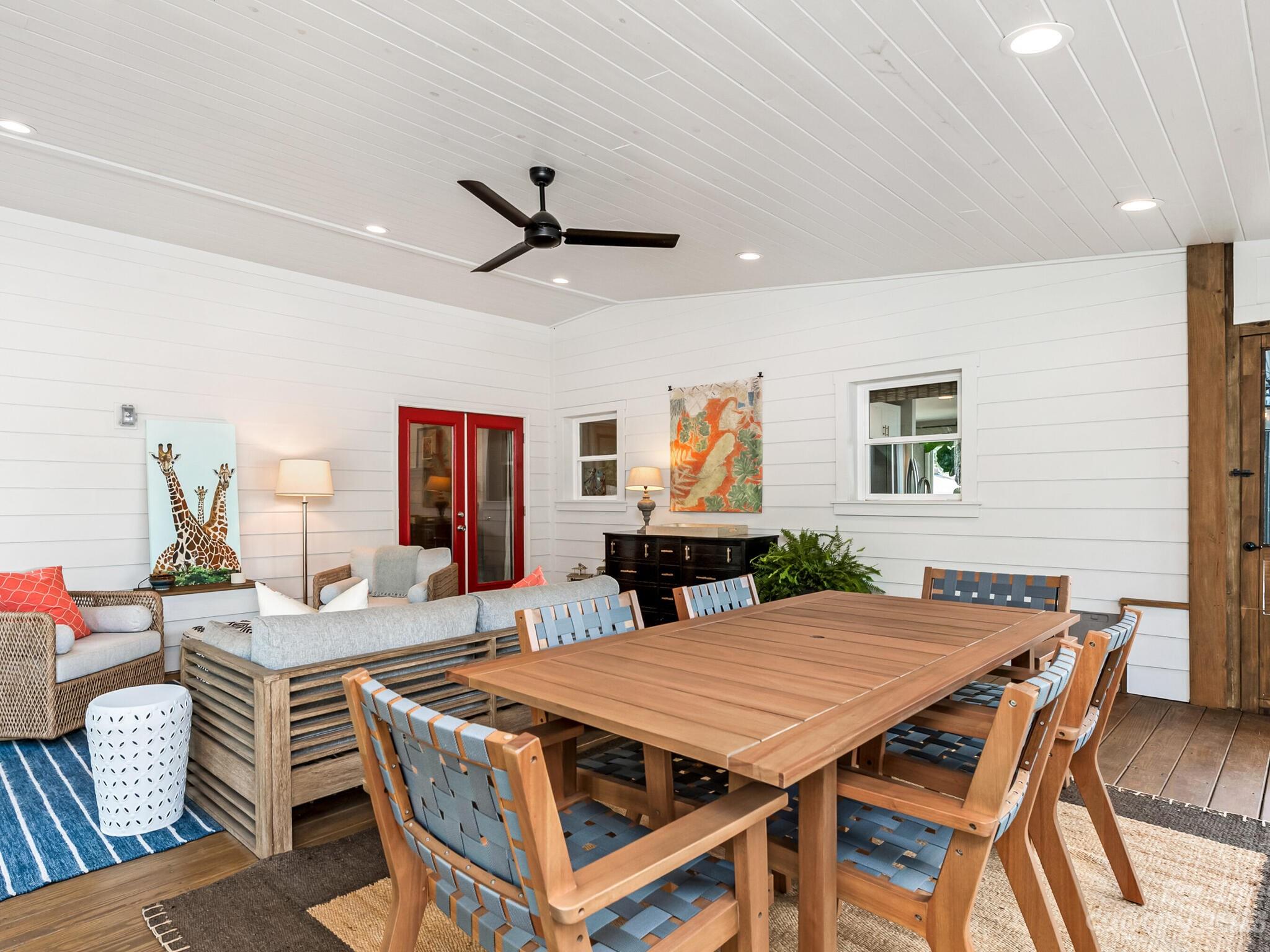 4601 Murrayhill Road Charlotte, NC 28209 - Photo 18 of 21 a dinning table and chairs in a room