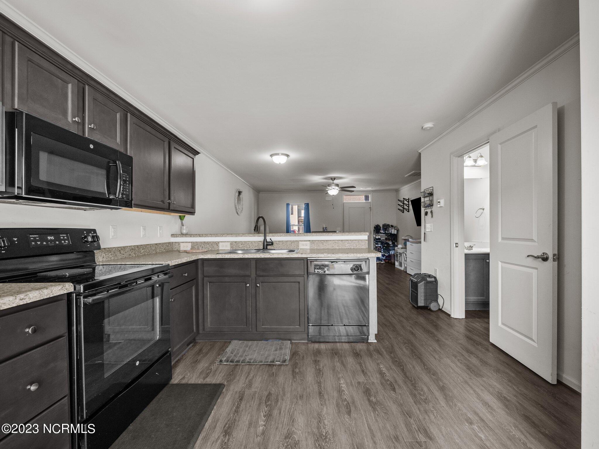 434 Sullivan Loop Road Midway Park, NC 28544 - Photo 12 of 34 16-web-or-mls-M1B11977