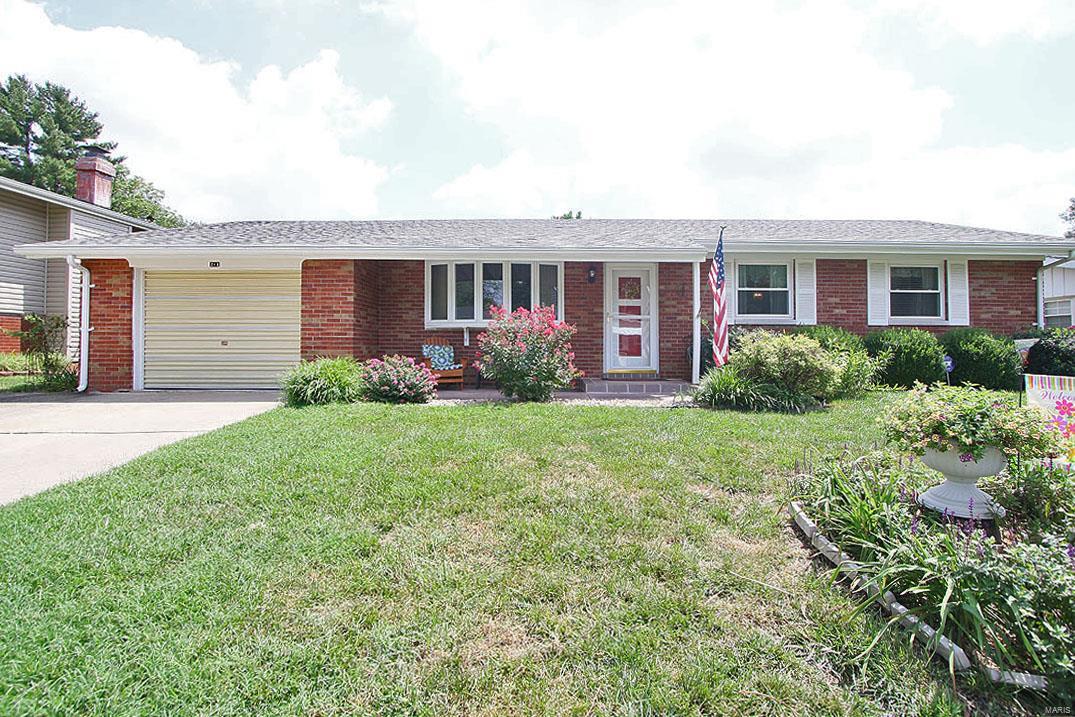 213 North Point Road Fairview Heights, IL 62208 - Photo 1 of 27
