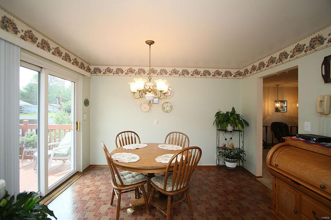 213 North Point Road Fairview Heights, IL 62208 - Photo 6 of 27