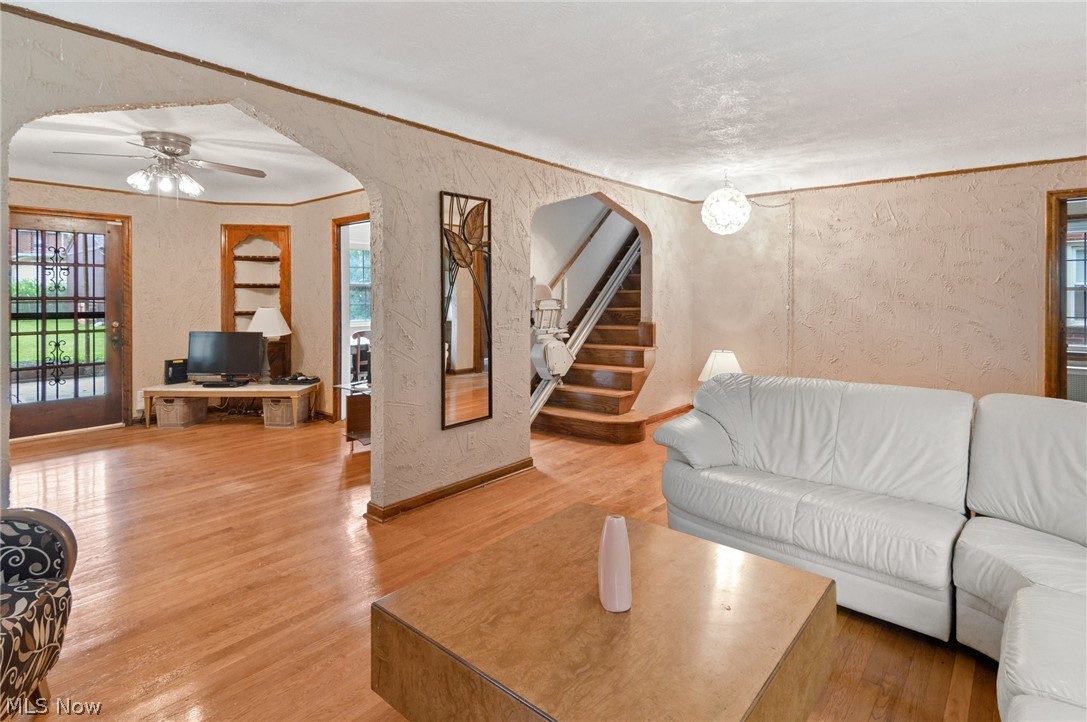 2583 Fenwick Road Cleveland, OH 44118 - Photo 6 of 23 Gallery Image 6