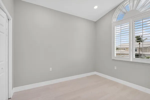 $499,900 | 4655 Hawks Nest Way, Unit O202, Naples, FL 34114