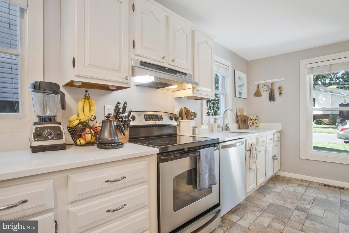1623 Ruxton Road Edgewater, MD 21037 - Photo 15 of 29