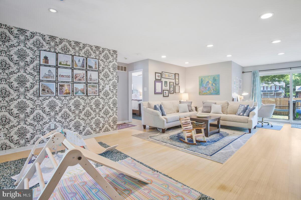 1623 Ruxton Road Edgewater, MD 21037 - Photo 8 of 29