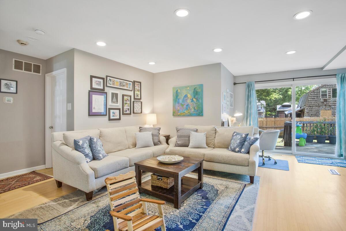 1623 Ruxton Road Edgewater, MD 21037 - Photo 10 of 29