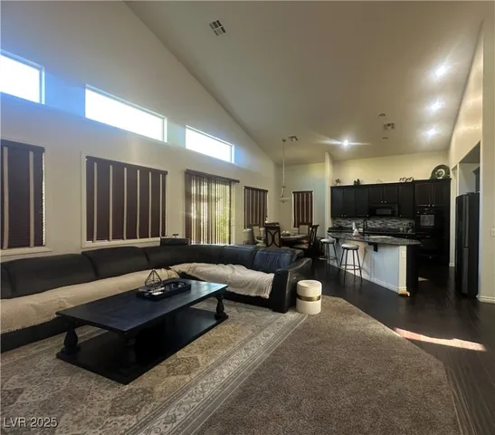 $2,900 | 4132 West Falcons Flight Avenue, North Las Vegas, NV 89084