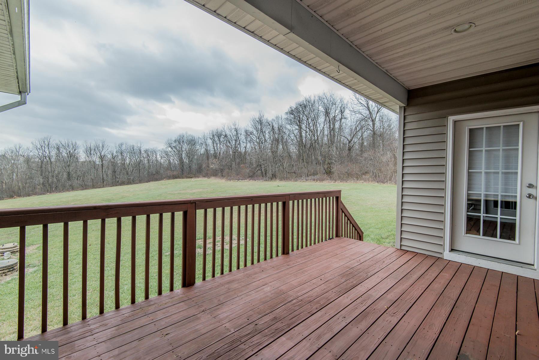 12751 Liberty Road Mount Airy, MD 21771 - Photo 25 of 28 Deck