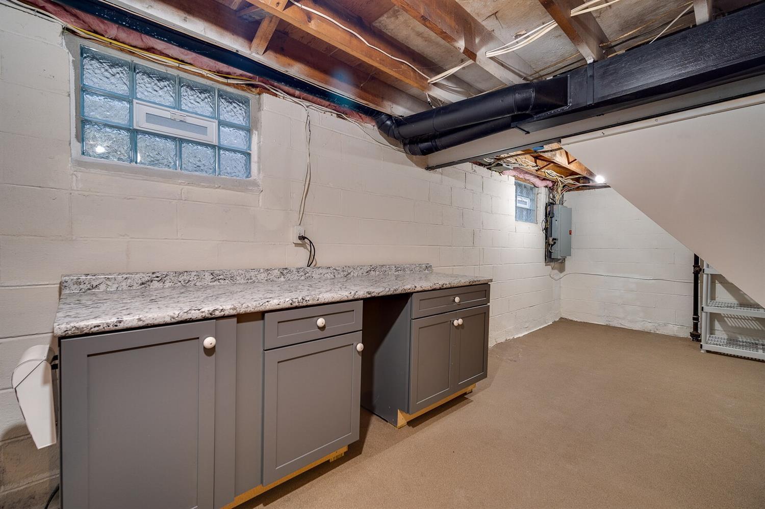 6043 Red Bank Road Cincinnati, OH 45213 - Photo 32 of 40 Gallery Image 32