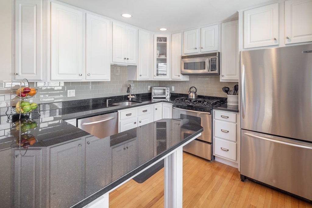 12 Mystic Street, Unit 3 Boston, MA 02129 - Photo 6 of 15