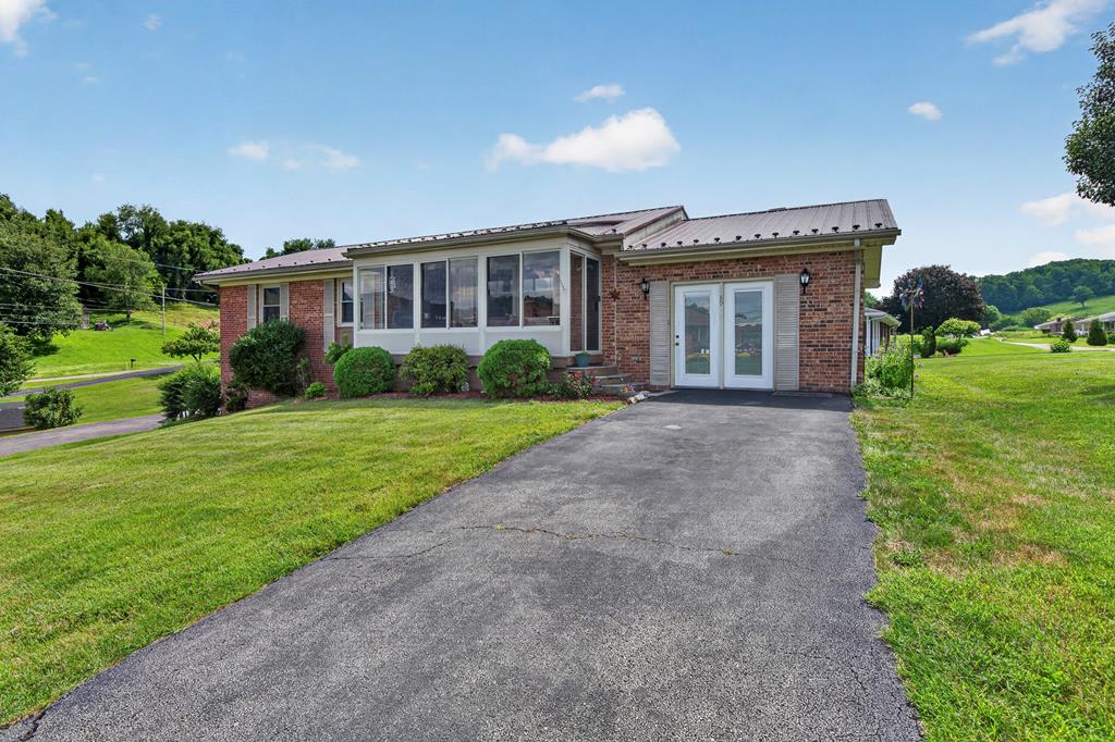 89 Arch Barrett Drive Rosedale, VA 24280 - Photo 1 of 33 Gallery Image 1