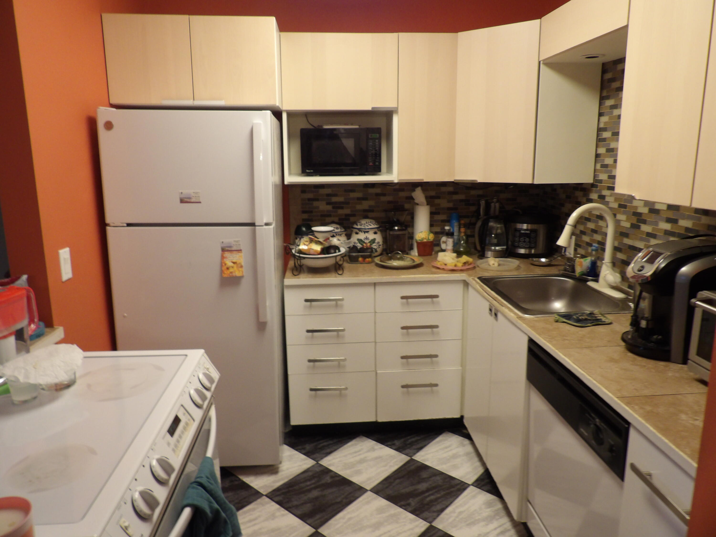 195 Fanshaw Way, Unit 195 Boca Raton, FL 33434 - Photo 12 of 42 100_0929
