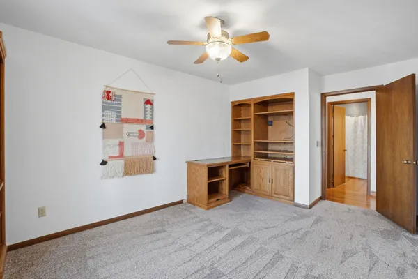 $235,000 | 4828 6th Ave Drive, Moline, IL 61265