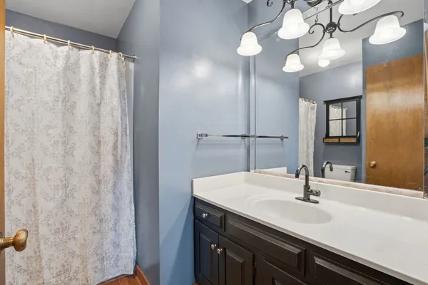 $235,000 | 4828 6th Ave Drive, Moline, IL 61265