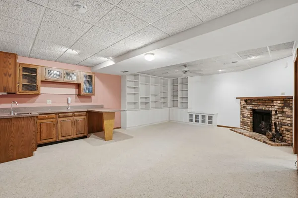 $235,000 | 4828 6th Ave Drive, Moline, IL 61265