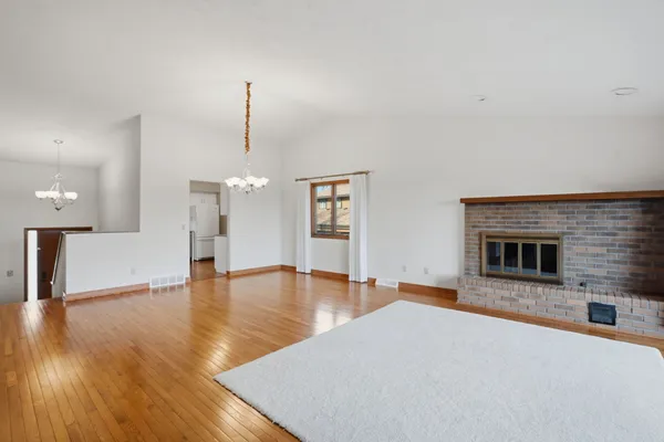 $235,000 | 4828 6th Ave Drive, Moline, IL 61265