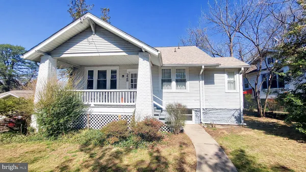 $1,085 | 228 Manor Circle, Unit 7, Takoma Park, MD 20912