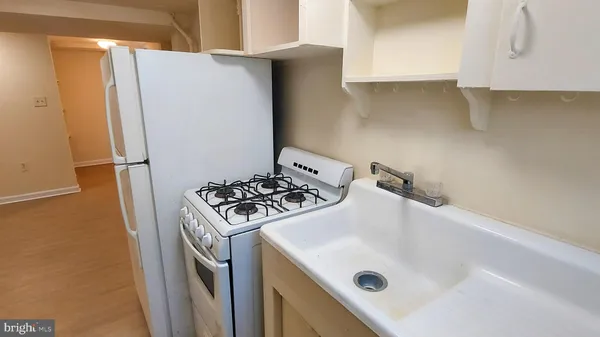 $1,085 | 228 Manor Circle, Unit 7, Takoma Park, MD 20912