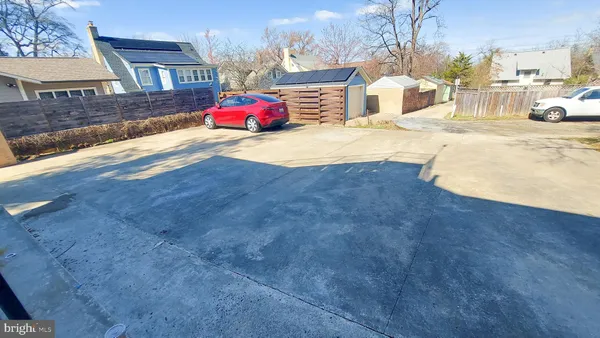 $1,085 | 228 Manor Circle, Unit 7, Takoma Park, MD 20912