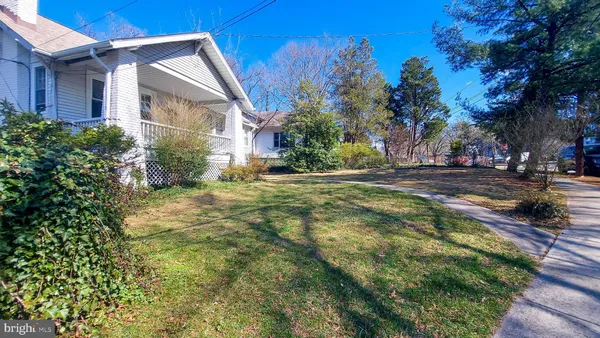 $1,085 | 228 Manor Circle, Unit 7, Takoma Park, MD 20912