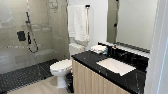 $930,000 | 225 North Miami Avenue, Unit 905, Miami, FL 33128