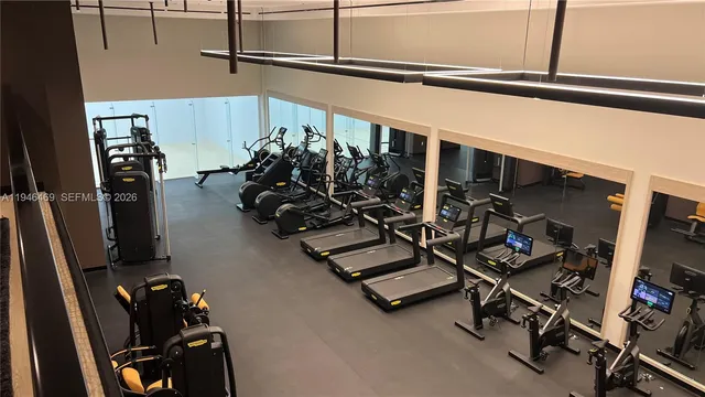 $930,000 | 225 North Miami Avenue, Unit 905, Miami, FL 33128