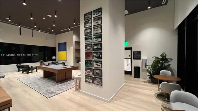 $930,000 | 225 North Miami Avenue, Unit 905, Miami, FL 33128