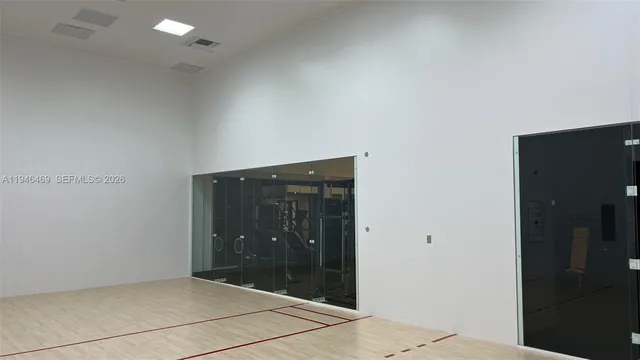 $930,000 | 225 North Miami Avenue, Unit 905, Miami, FL 33128