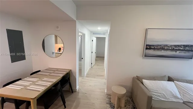 $930,000 | 225 North Miami Avenue, Unit 905, Miami, FL 33128