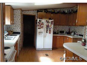 207 Jody Cove Road Canton, NC 28716 - Photo 3 of 24 Gallery Image 3