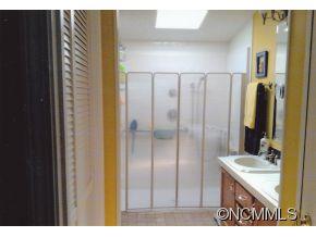 207 Jody Cove Road Canton, NC 28716 - Photo 9 of 24 Gallery Image 9