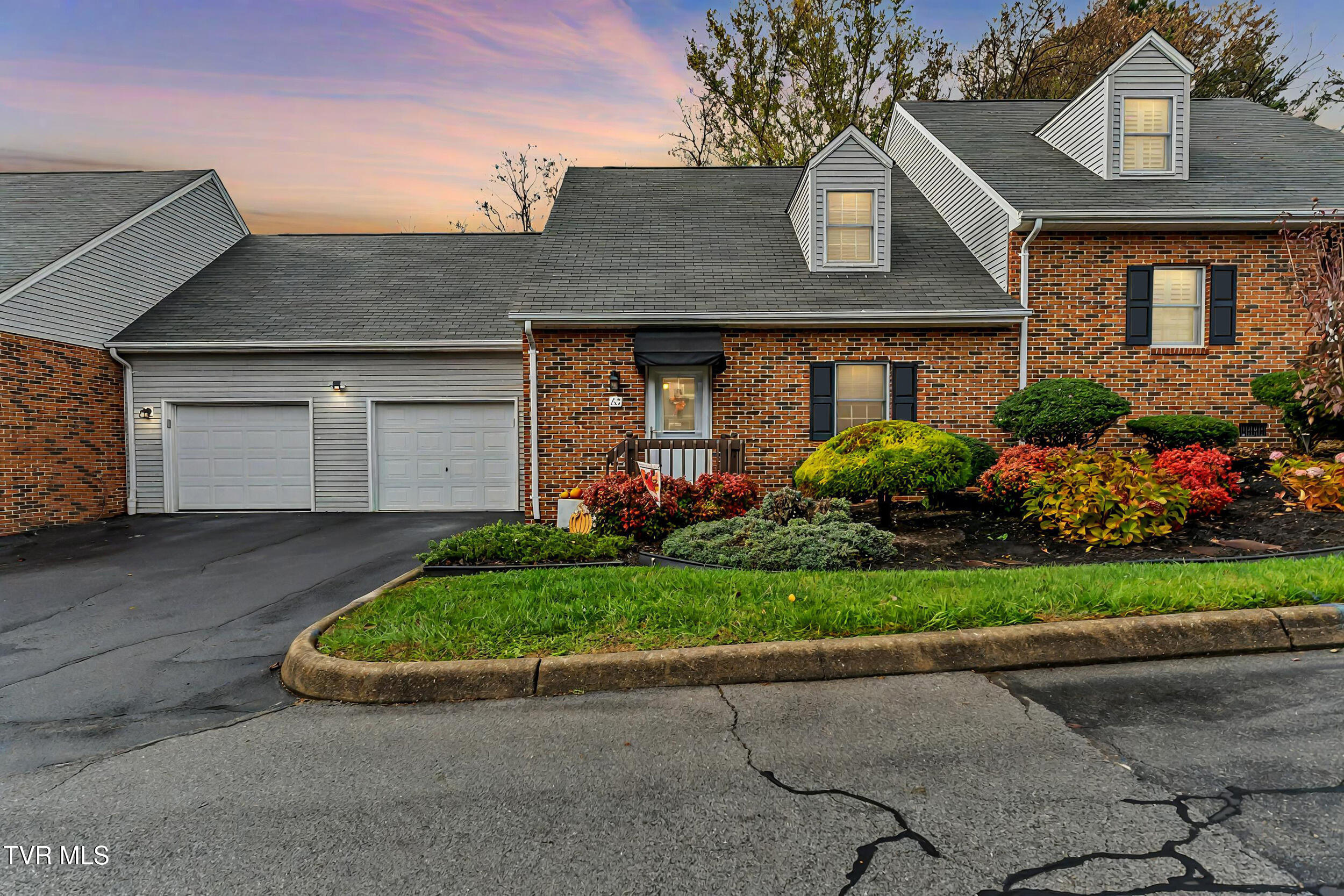 2700 Indian Ridge Road, Unit 43 Johnson City, TN 37604 - Photo 2 of 28 1_fd914d8a-3973-4f21-947a-fa00edcfa9c1